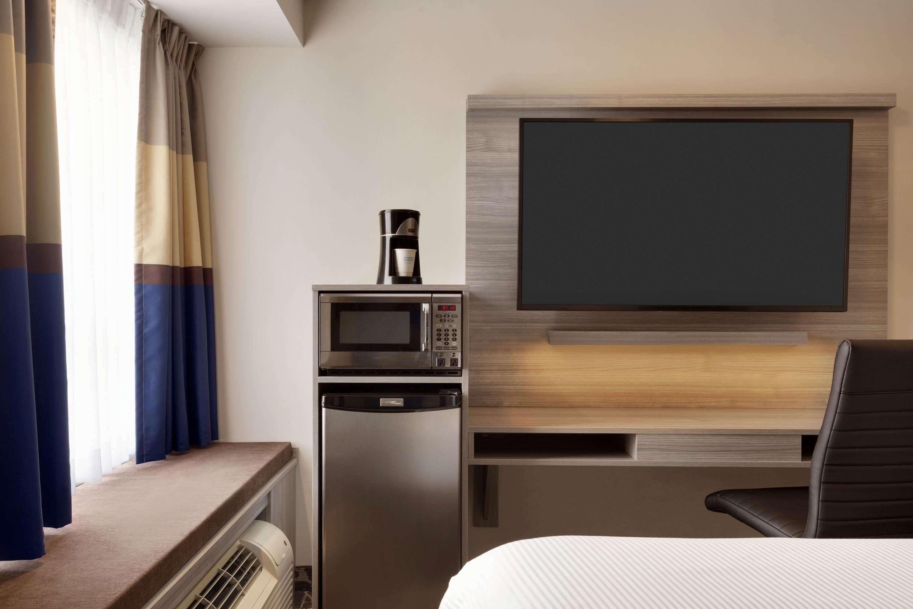 Microtel Inn & Suites By Wyndham לוידמינסטר מראה חיצוני תמונה