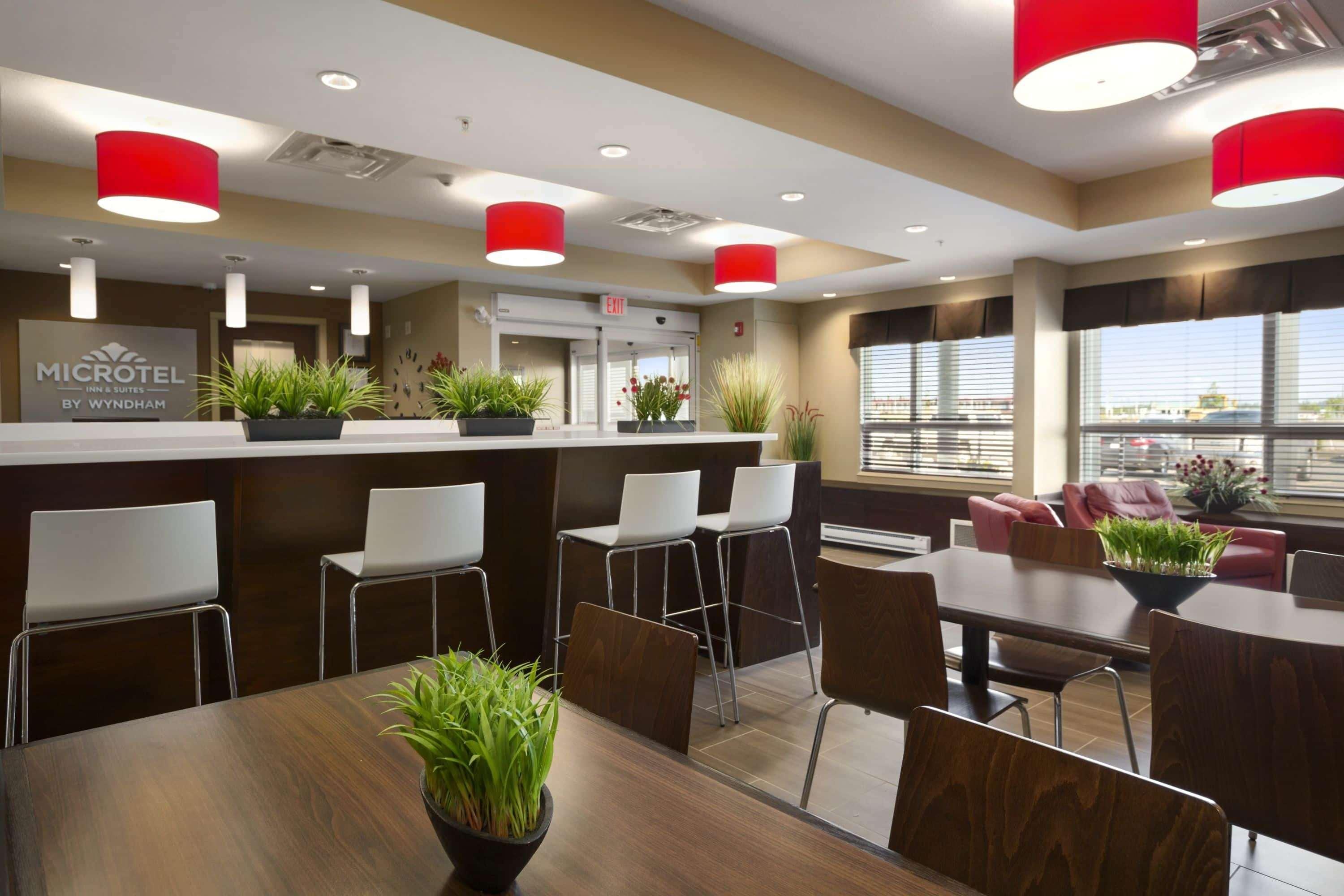 Microtel Inn & Suites By Wyndham לוידמינסטר מראה חיצוני תמונה